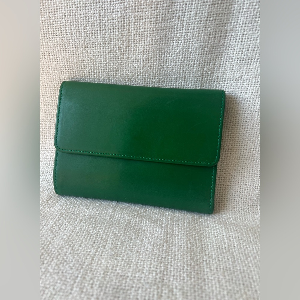 Coach trifold leather wallet EUC - Picture 4 of 11